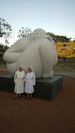 Jiménez Deredia, sculpture in San José, with nuns, Feb 19 - 1